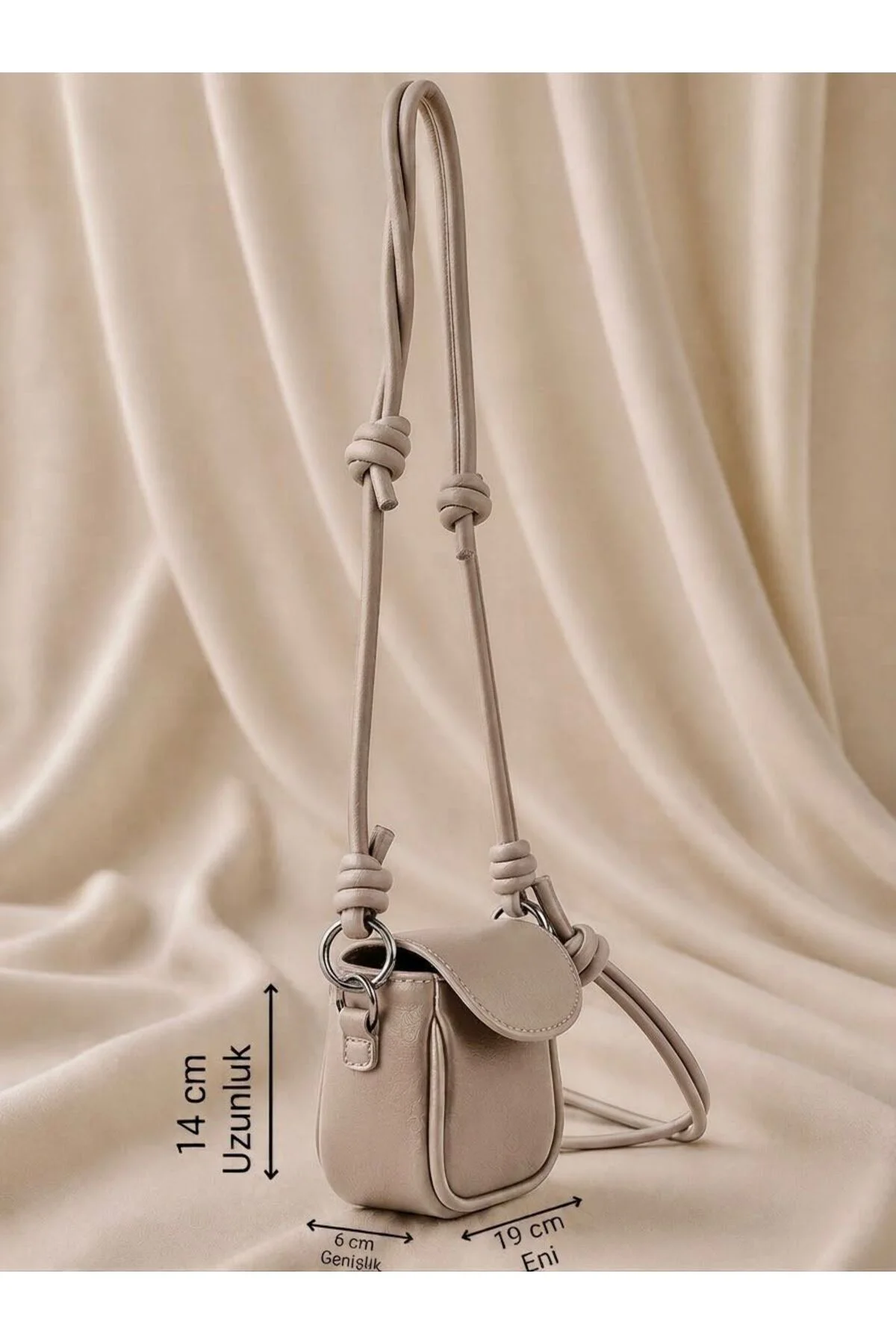Düğüm Detay Askılı Kadın A Kalite Çapraz Çanta Ölçü Uzunluk 14 cm Eni 19 cm Genişlik 6 cm